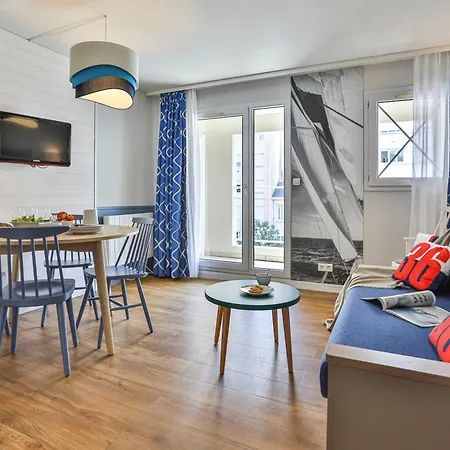 Pierre & La Baie Des Sables Apart Otel 3*