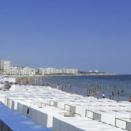 Pierre & La Baie Des Sables 3*