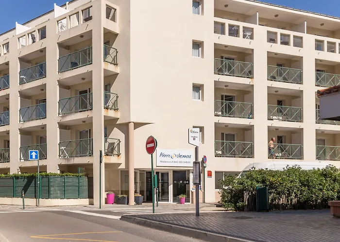 Pierre & La Baie Des Sables Les Sables-dʼOlonne