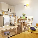 Pierre & La Baie Des Sables Lejlighedshotel 3*