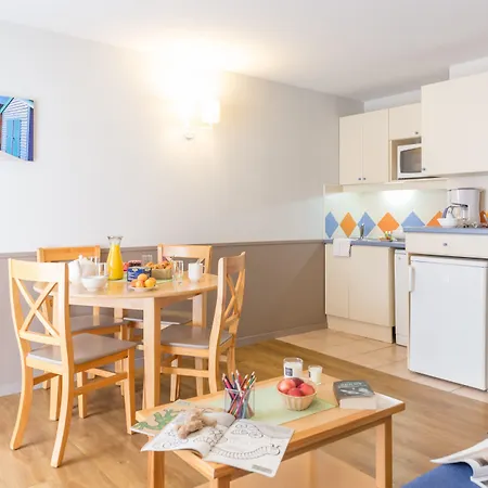 Apart-hotel Pierre & La Baie Des Sables 3*