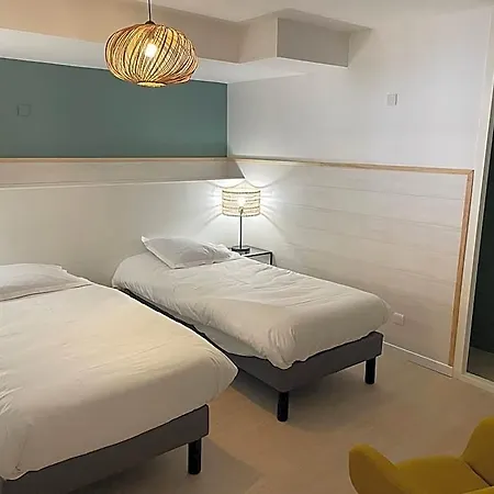 Apartmanhotel Pierre & La Baie Des Sables 3*