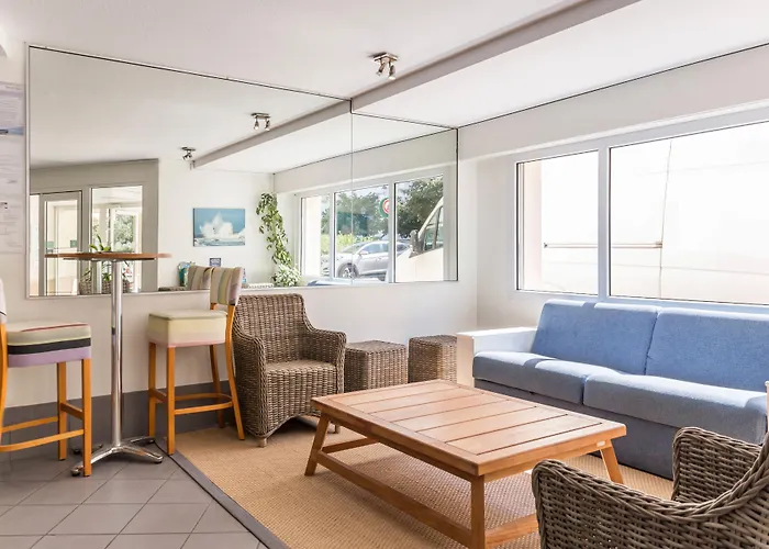 Pierre & La Baie Des Sables Aparthotel